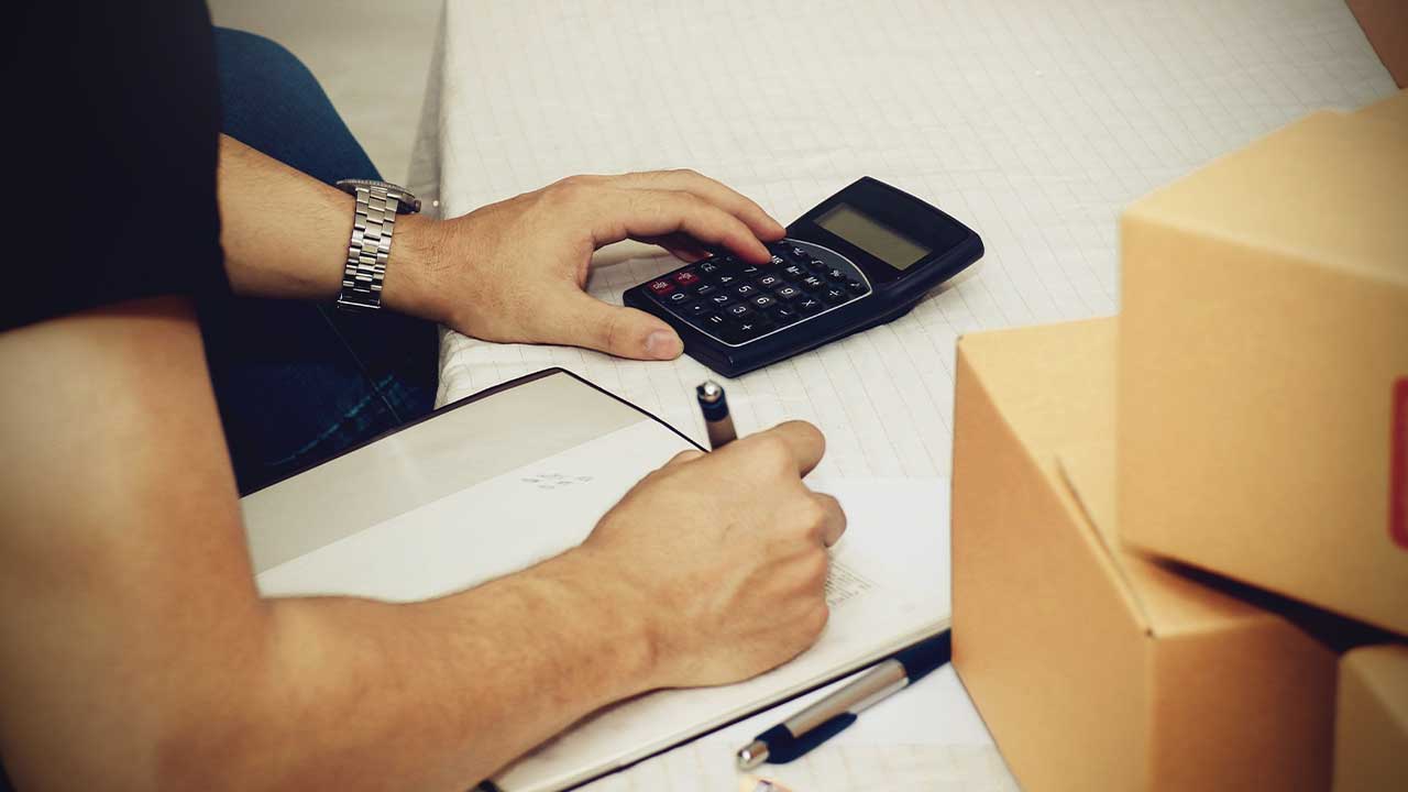 Accessorial Charges: Additional Fees Shippers Need To Know